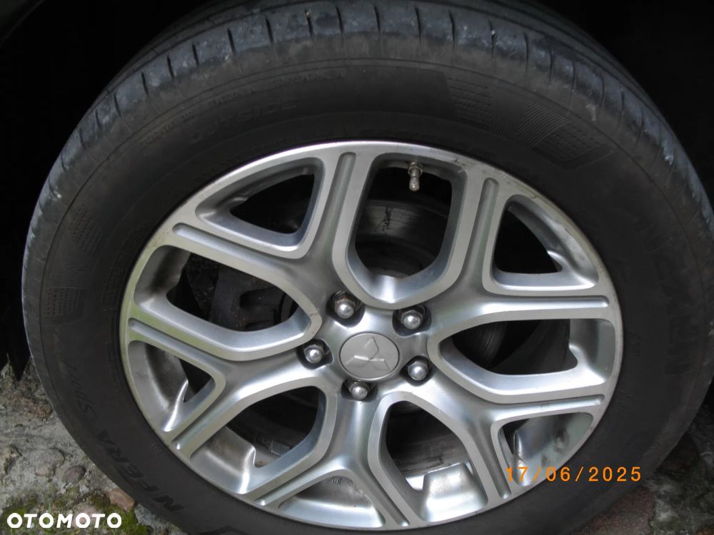 Mitsubishi Outlander Instyle NAVI - 20