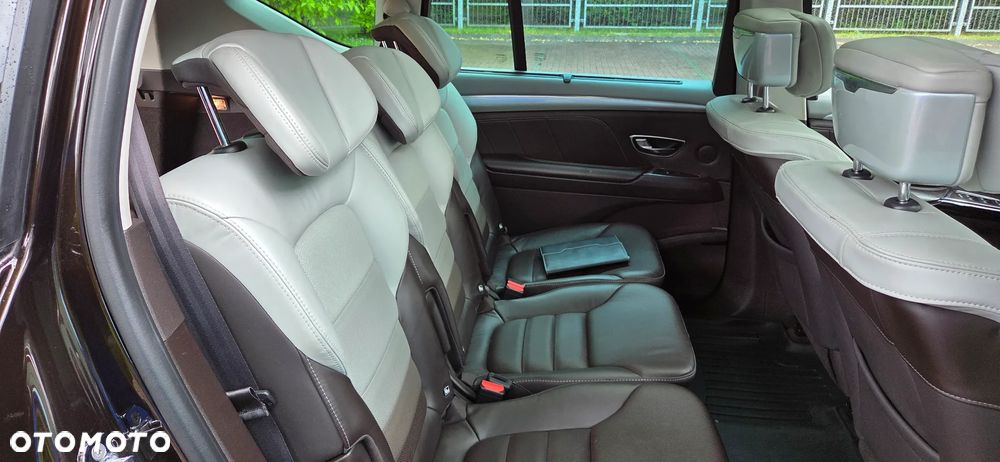 Renault Espace 1.6 dCi Energy Initiale Paris EDC - 28