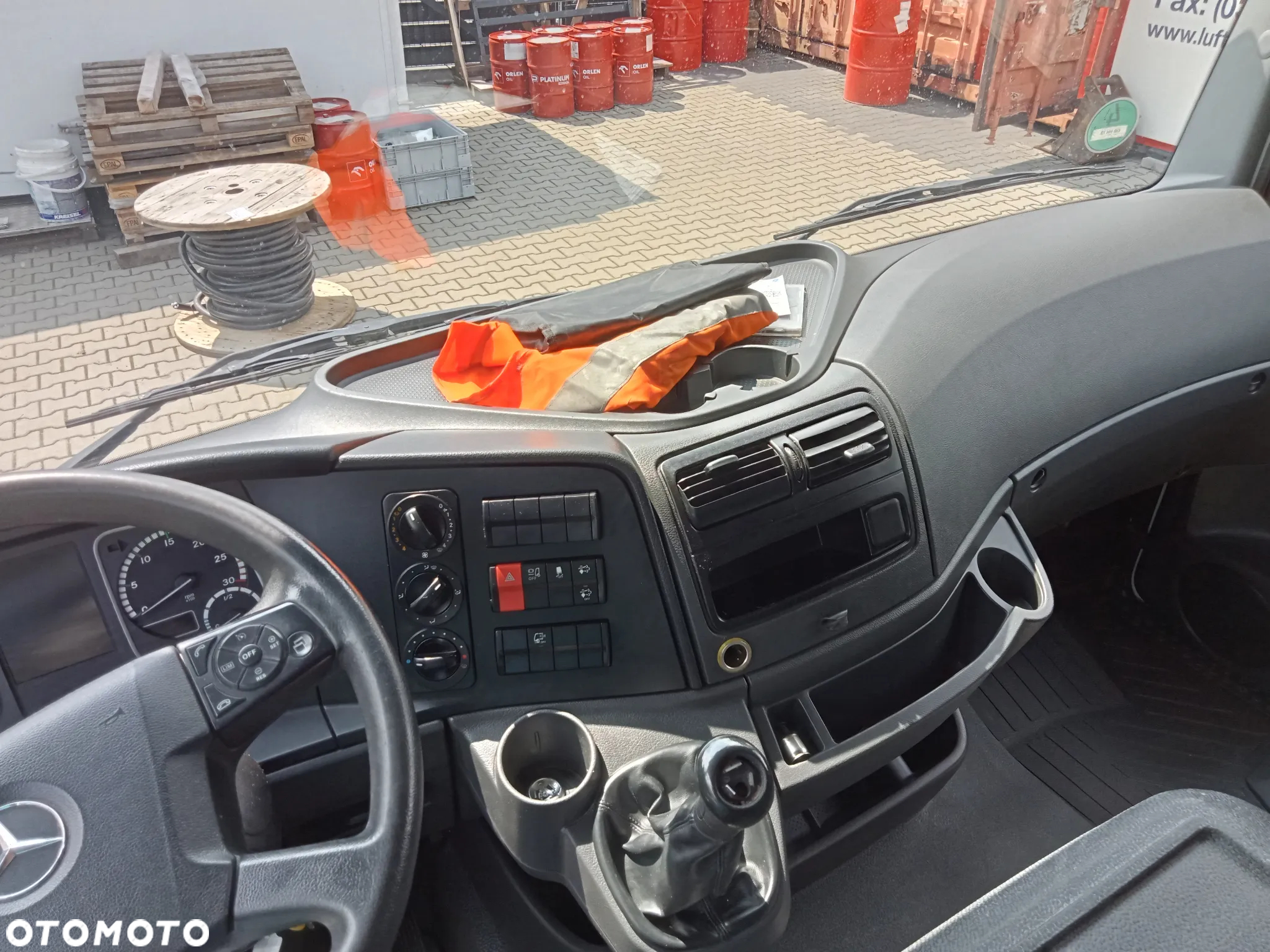 Mercedes-Benz ATEGO - 7