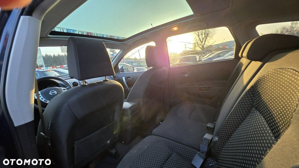 Nissan Qashqai+2 - 22