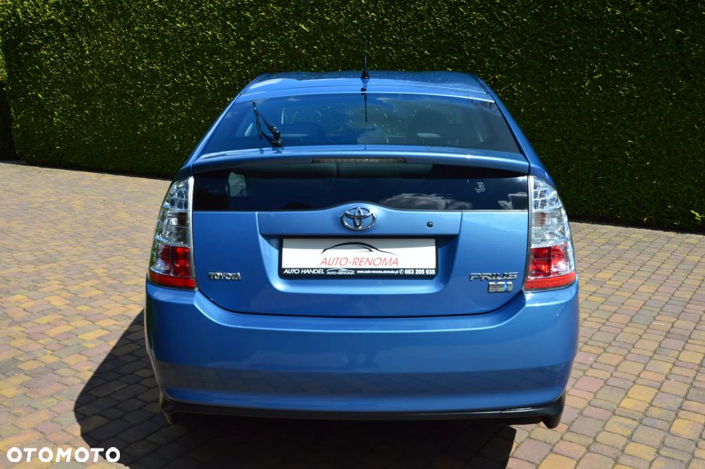 Toyota Prius - 32