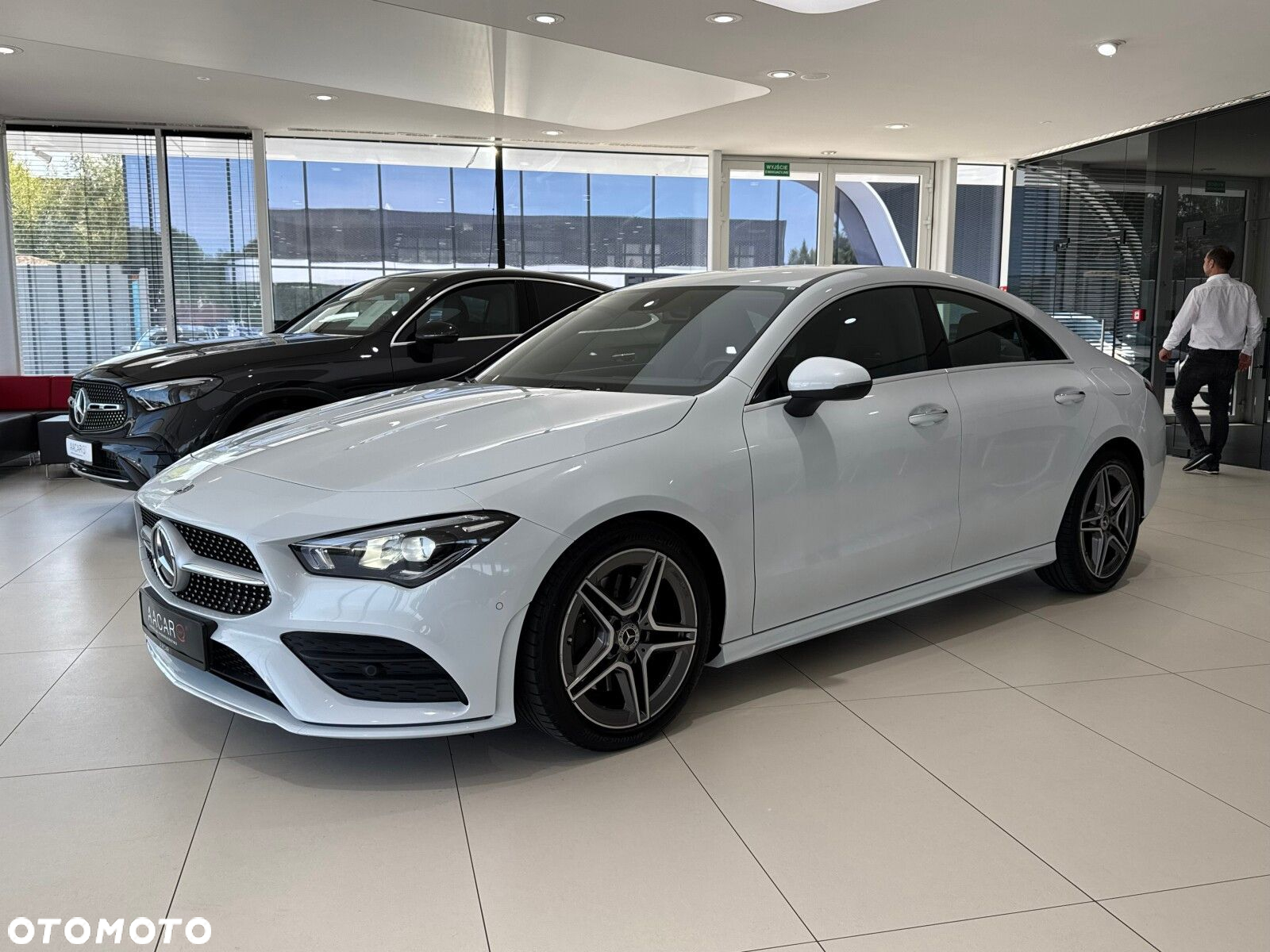 Mercedes-Benz CLA - 2