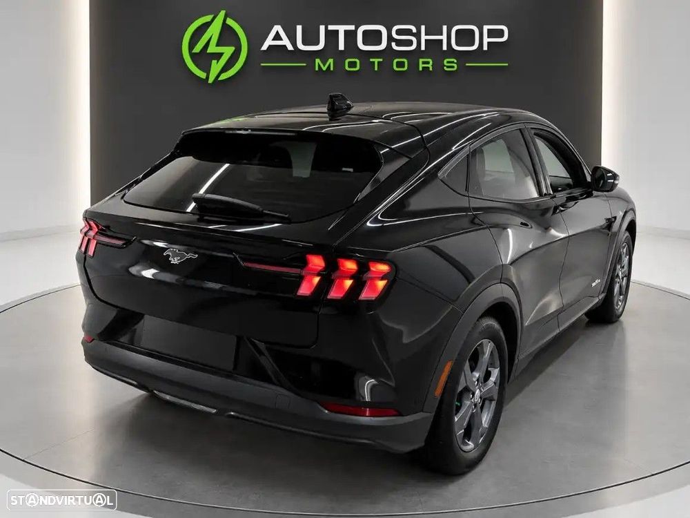 Ford Mustang Mach-E 75.7 kWh Base - 4