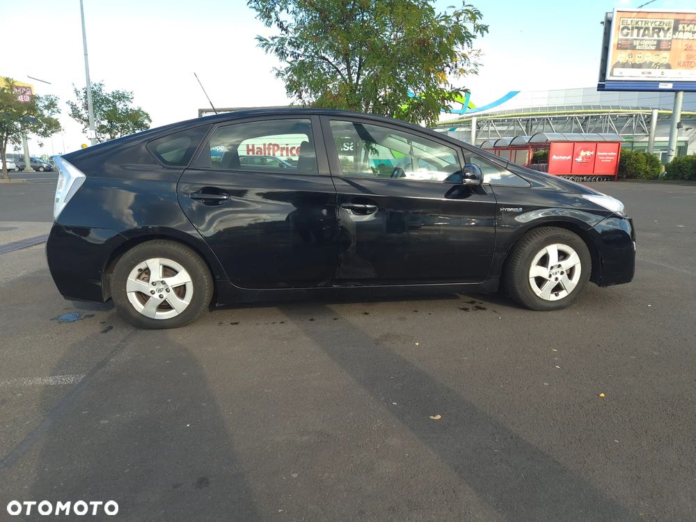 Toyota Prius - 15