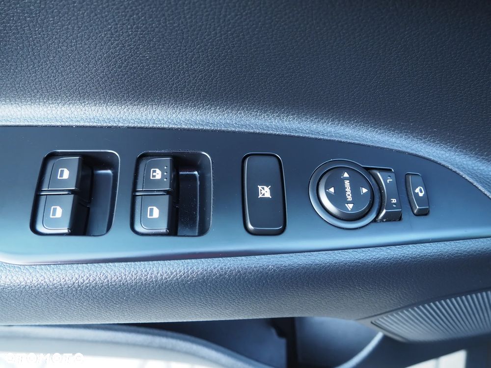 Kia Stonic 1.0 T-GDI DCT OPF Platinum Edition - 29