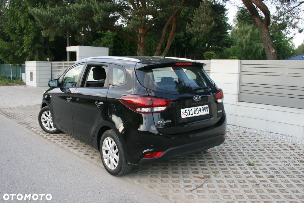 Kia Carens 1.7 CRDi XL 7os - 12