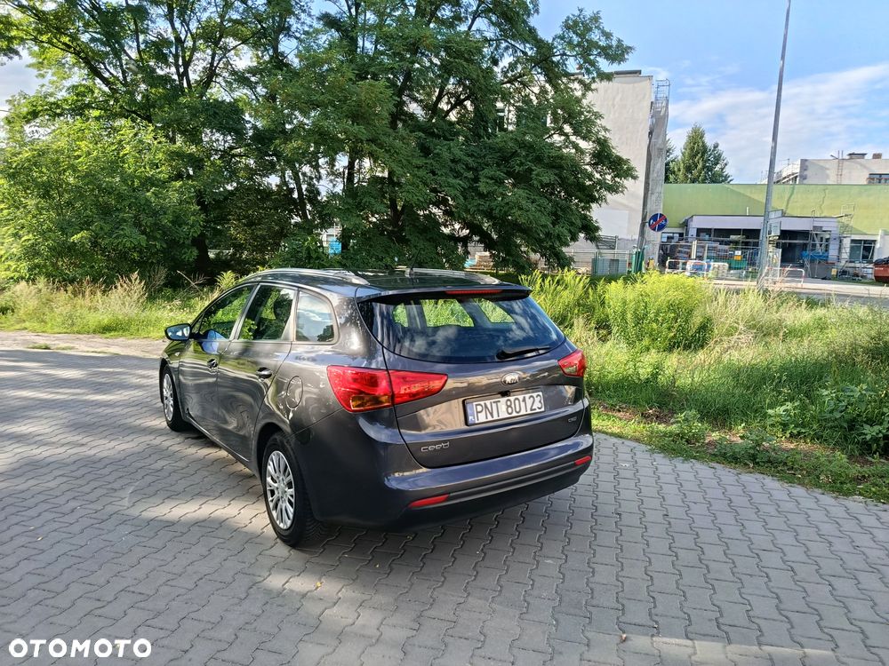Kia Ceed - 5