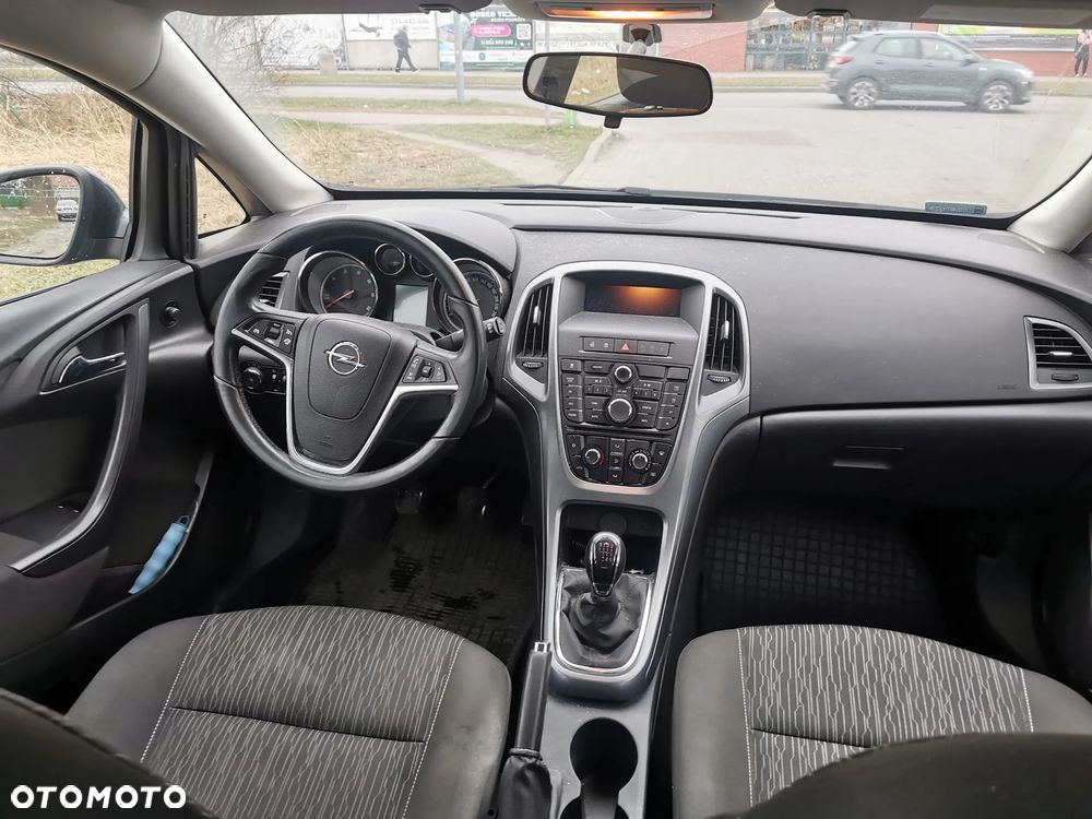 Opel Astra - 11