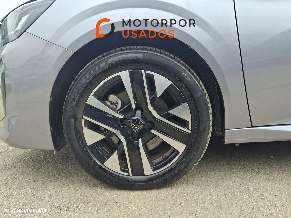 Peugeot 208 1.2 Hybrid Allure e-DCS6 - 11