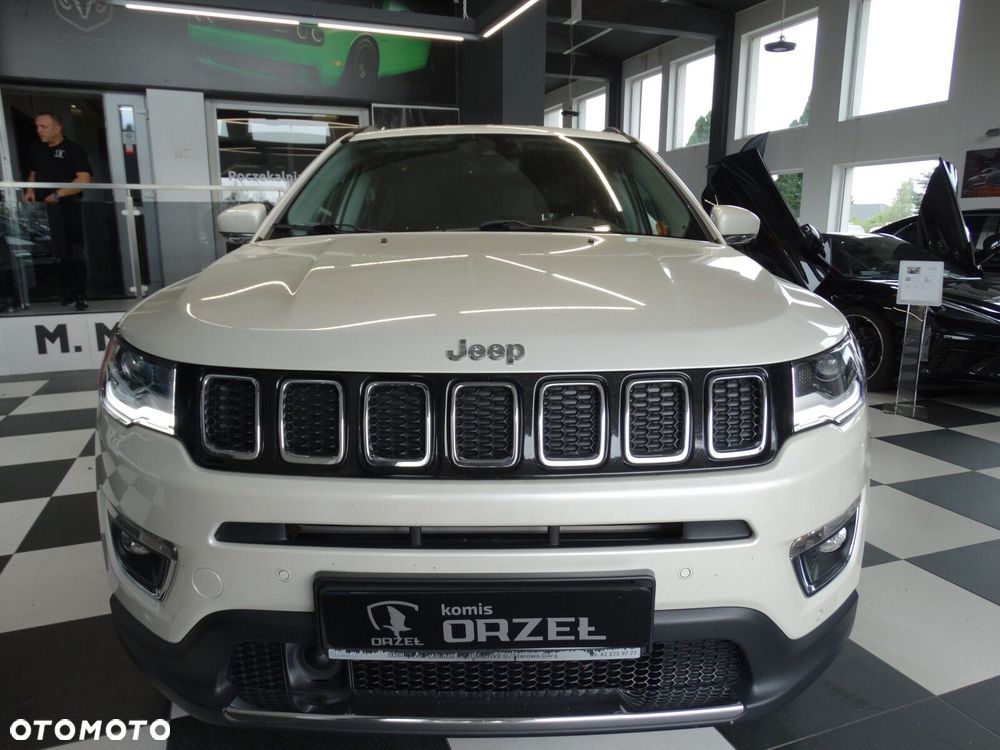 Jeep Compass - 11