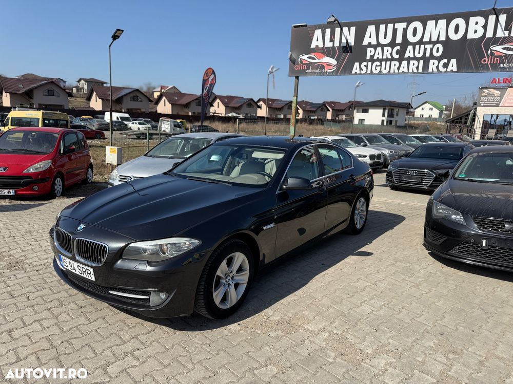 BMW Seria 5 523i Sport-Aut. - 1