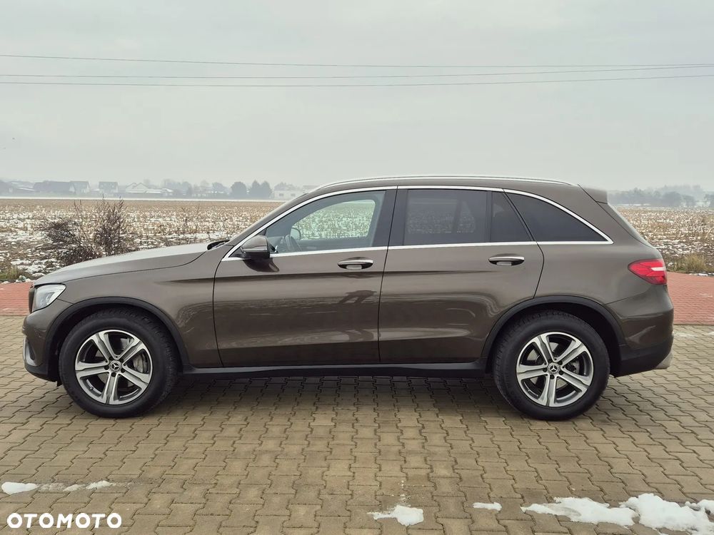 Mercedes-Benz GLC - 16
