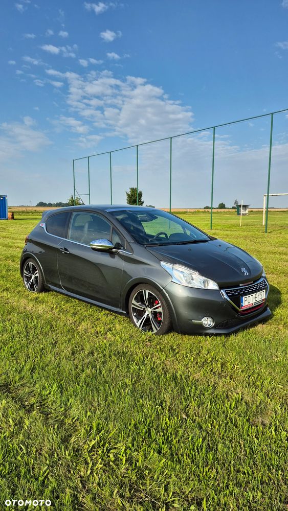 Peugeot 208 GTI 200 THP - 1