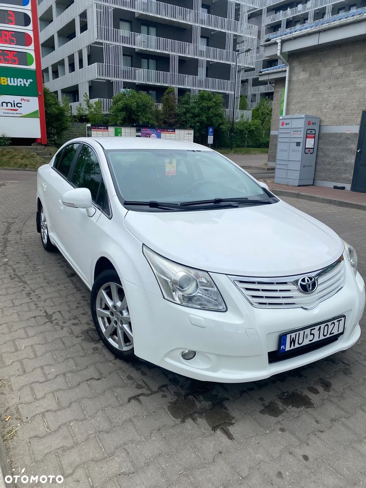Toyota Avensis 1.6 - 2