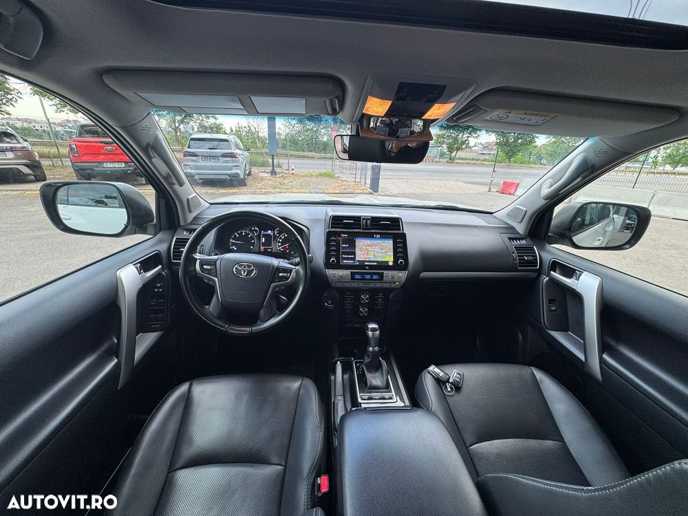 Toyota Land Cruiser 2.8l D-4D 204 CP A/T 7 locuri Luxury AVS Black - 4