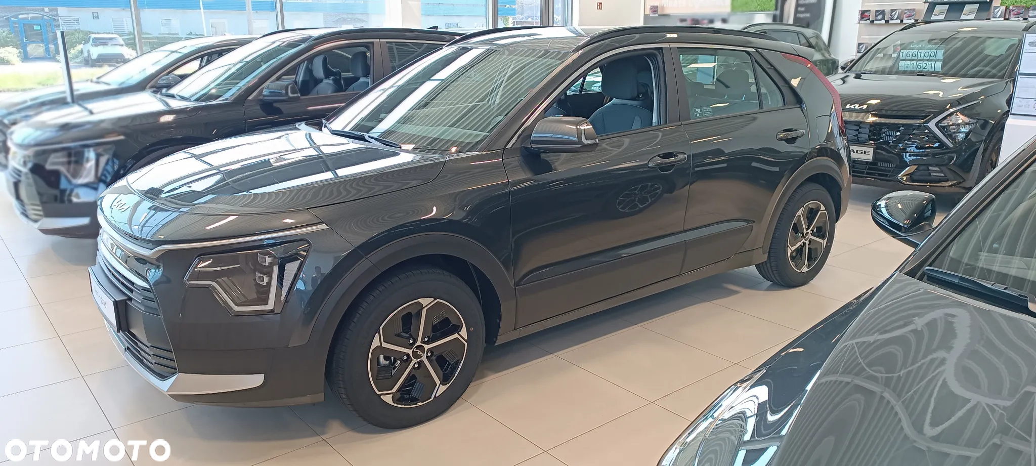 Kia Niro 1.6 GDI Hybrid M - 2