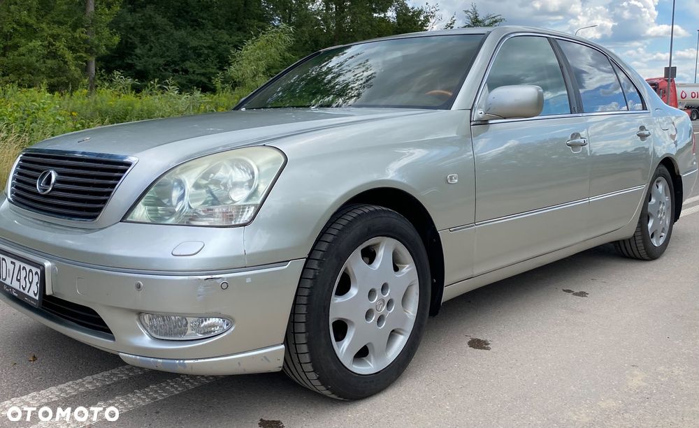 Lexus LS Prezydent - 18