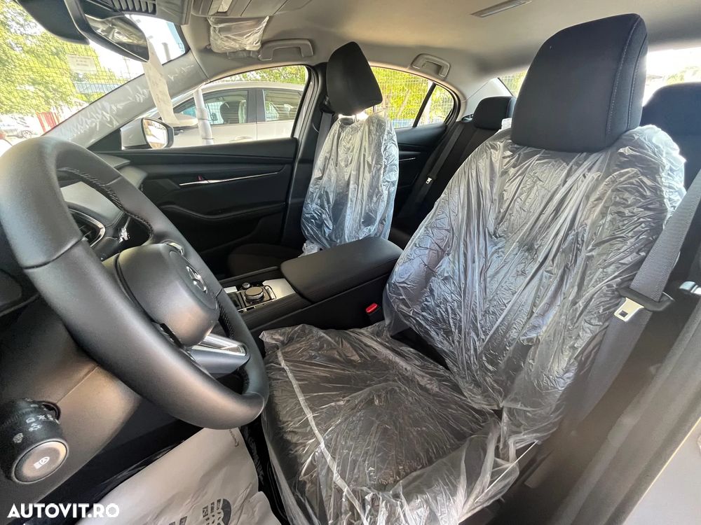 Mazda 3 e-Skyactiv X186 AT MHEV Center-Line - 16