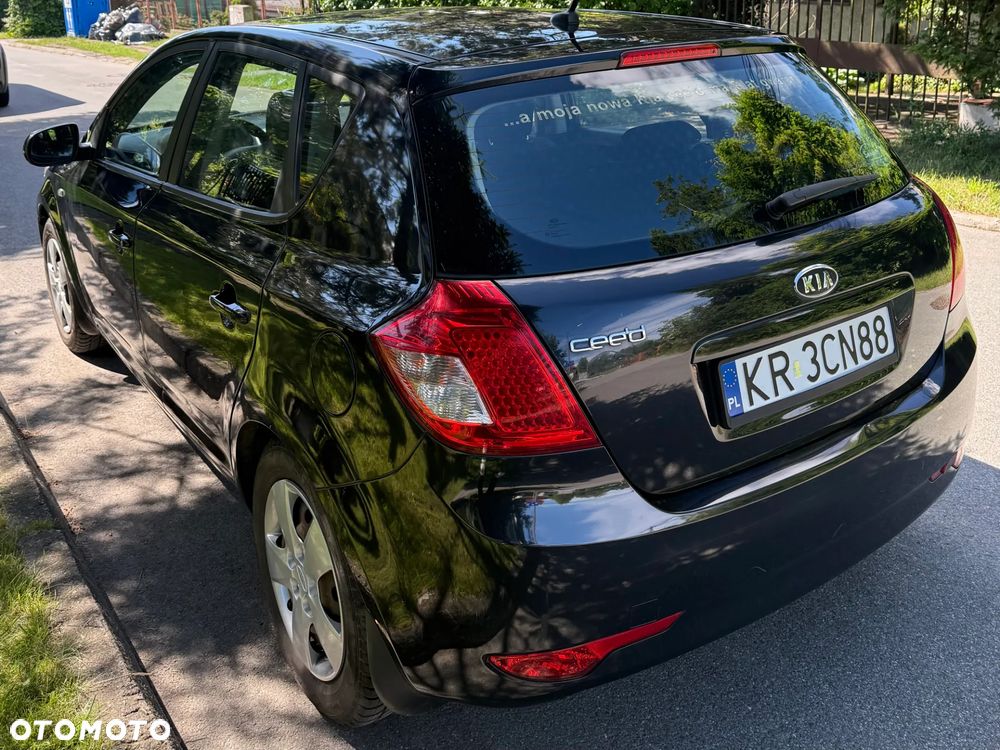 Kia Ceed 1.4 Comfort + - 5