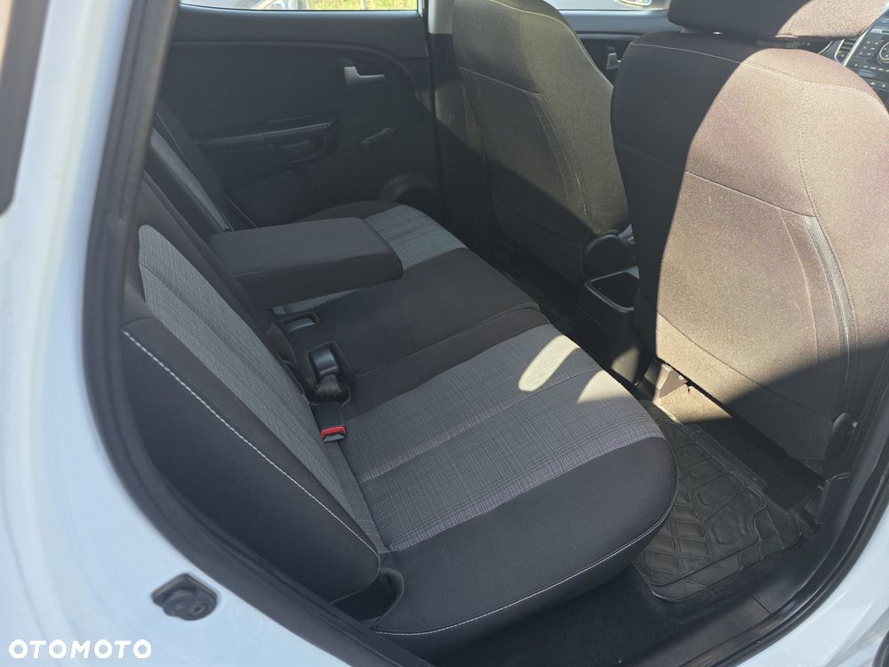 Kia Venga 1.6 Business Line - 36