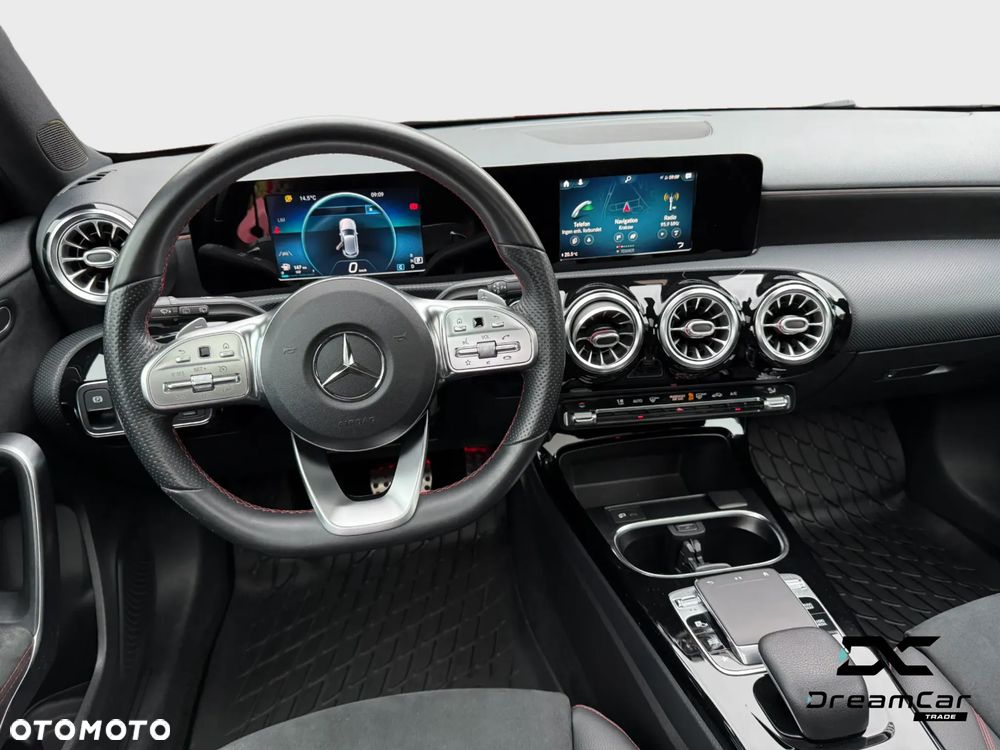 2019 Mercedes-Benz Klasa A 180 7G-DCT AMG Line, photograph 12