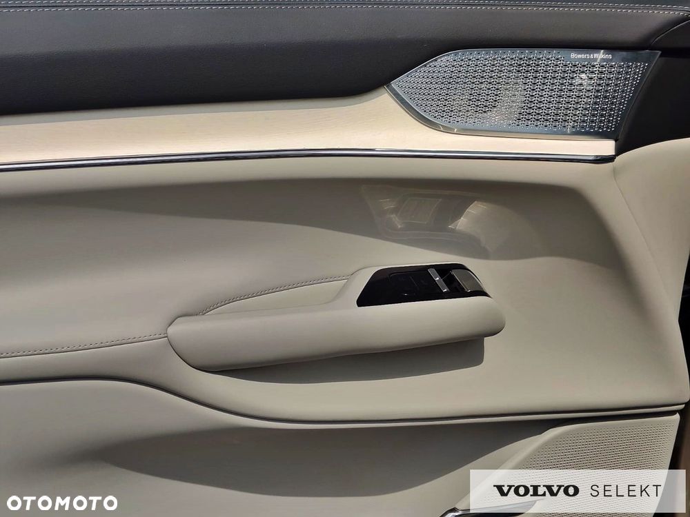 Volvo EX90 - 12