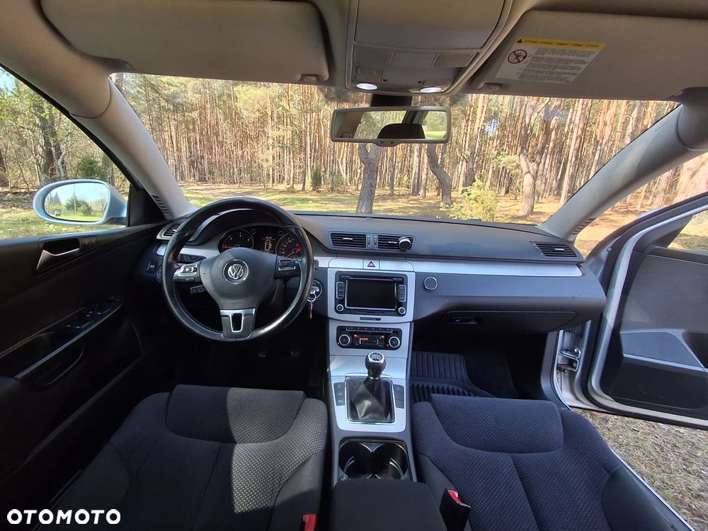 Volkswagen Passat 2.0 TDI 4Motion Comfortline - 6