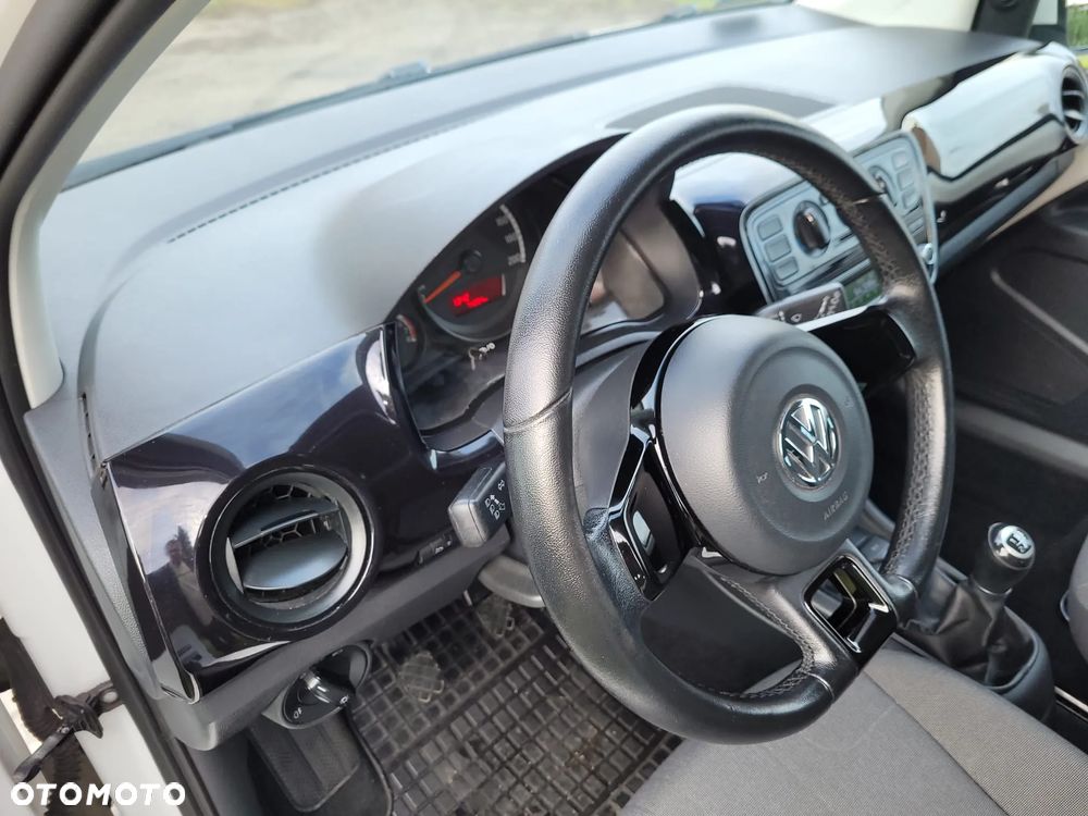 Volkswagen up! - 20