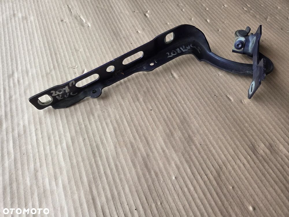 Zawias maski prawy Peugeot 208 KUC - 3