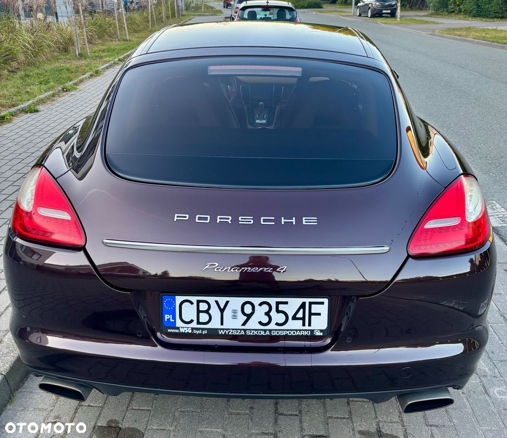 Porsche Panamera 4 - 5