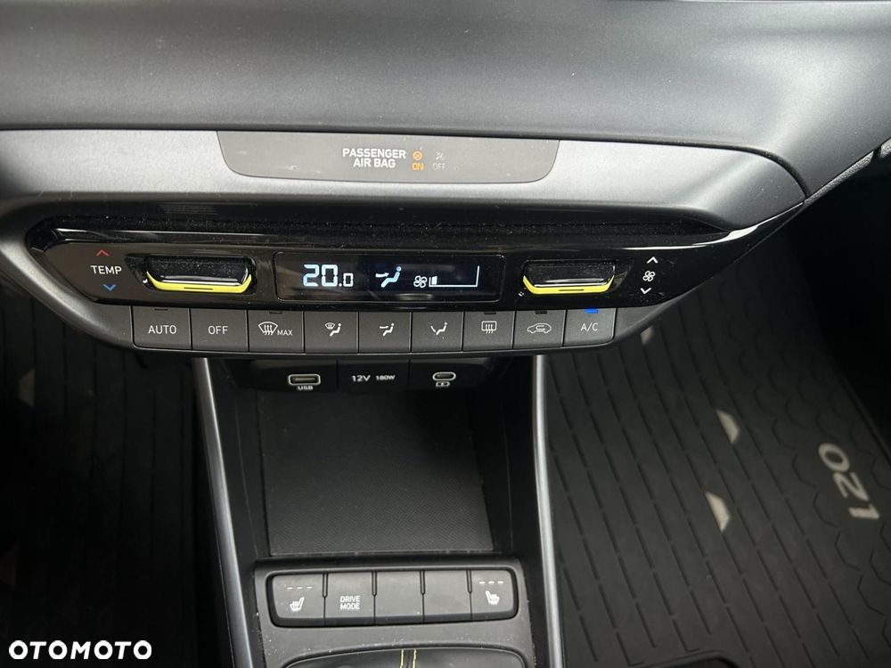 Hyundai i20 - 26