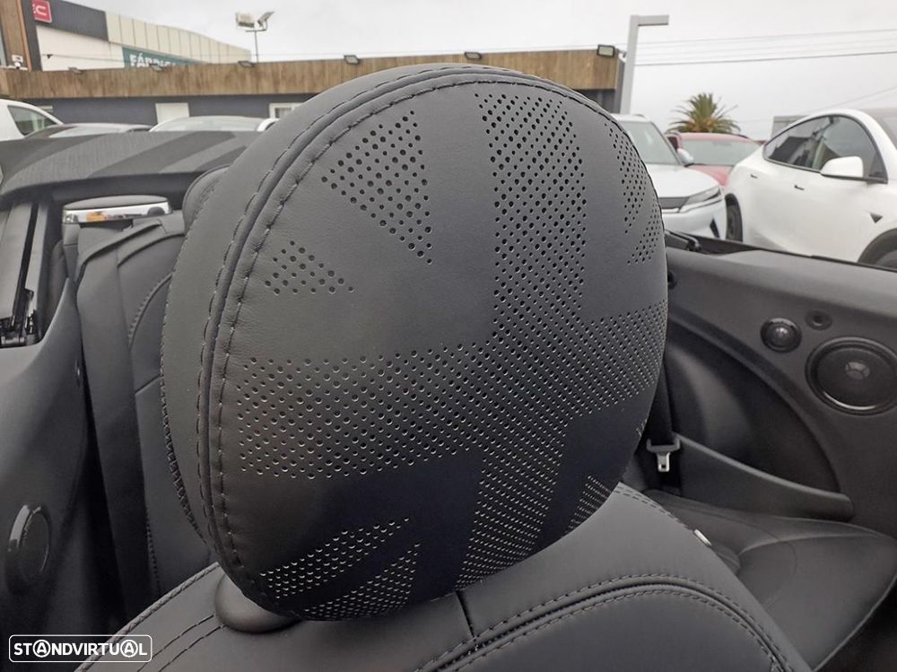 MINI Cabrio Cooper SE - 22