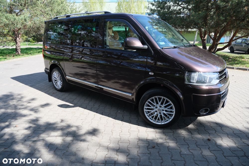 Volkswagen Multivan - 2