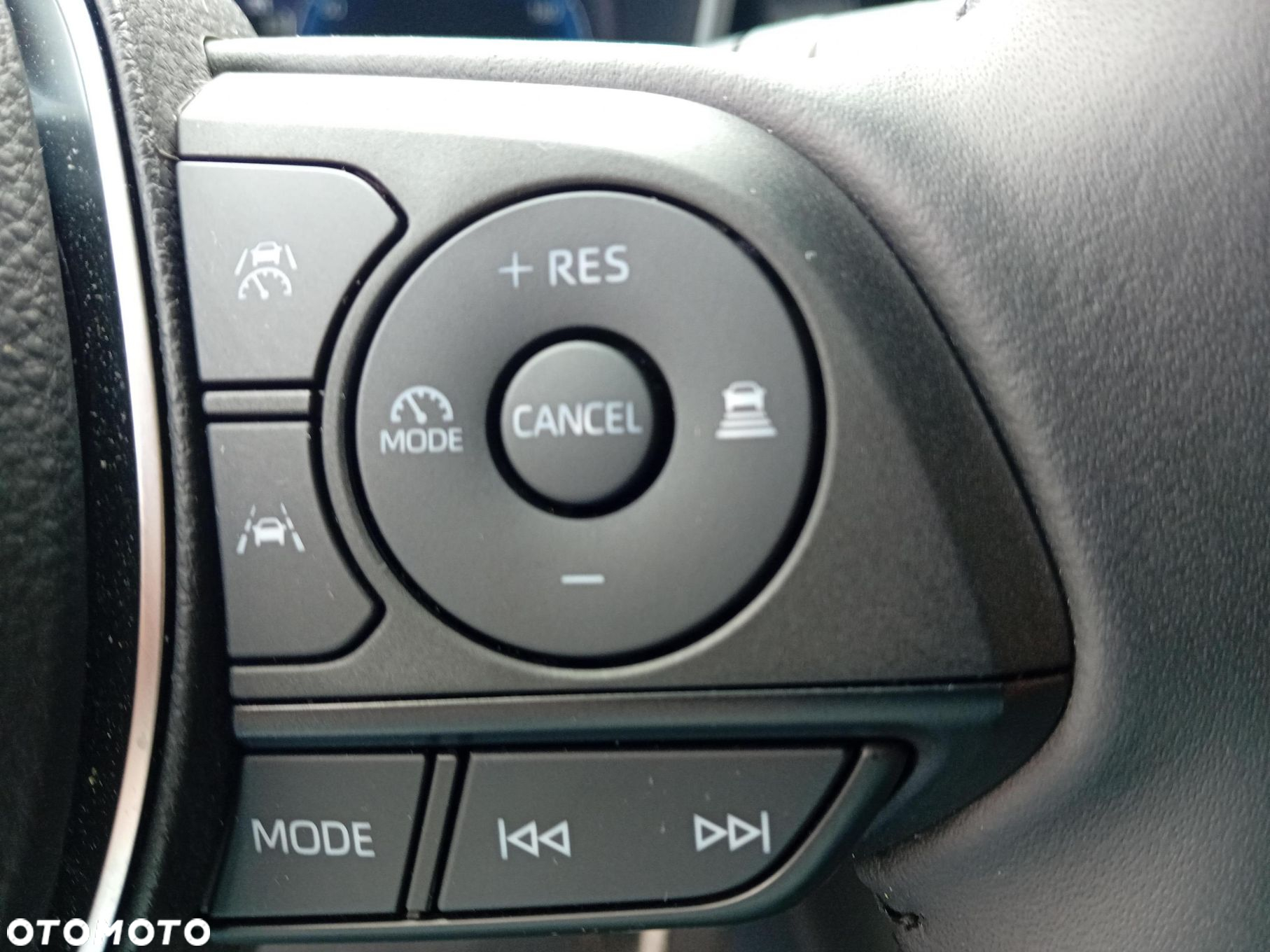 Toyota Corolla - 21