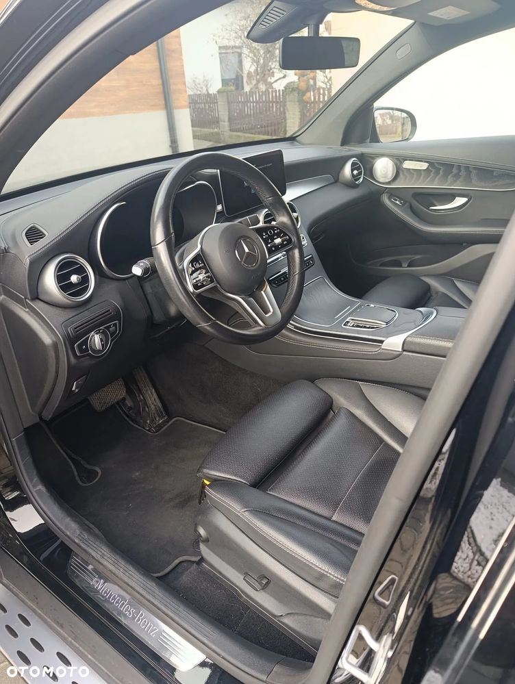 Mercedes-Benz GLC 200 - 8