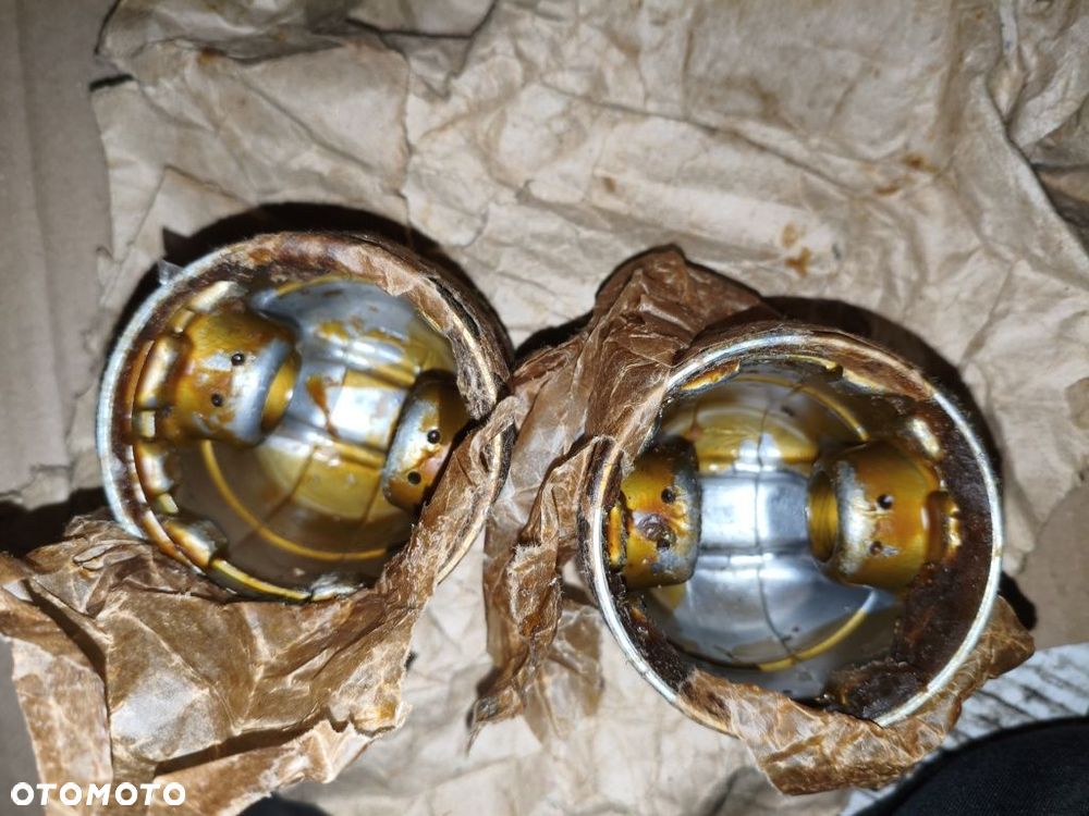 Oryginalne nowe tłoki 77.97 i 77.98 Dniepr MT K650 - 5