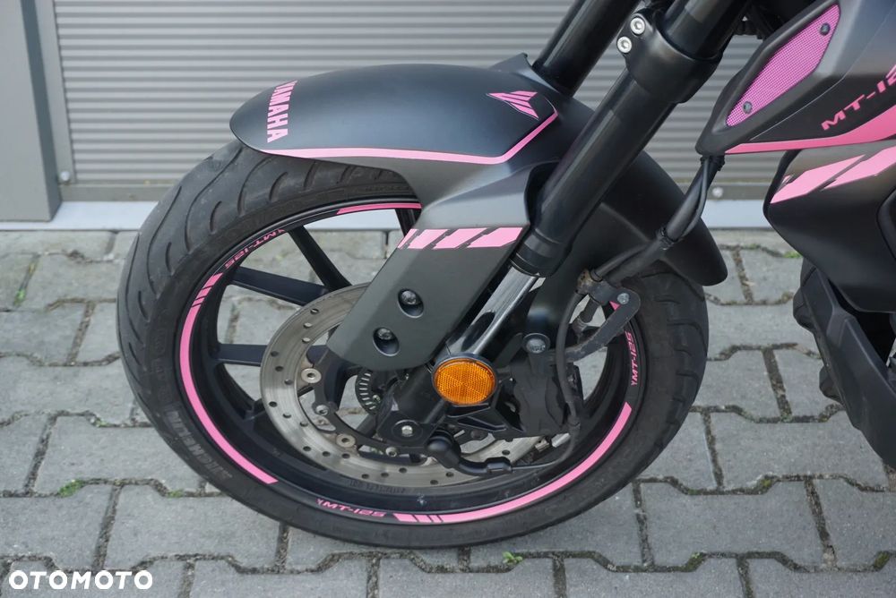 Yamaha MT - 18