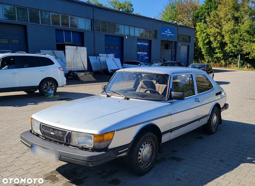 Saab 900 - 2