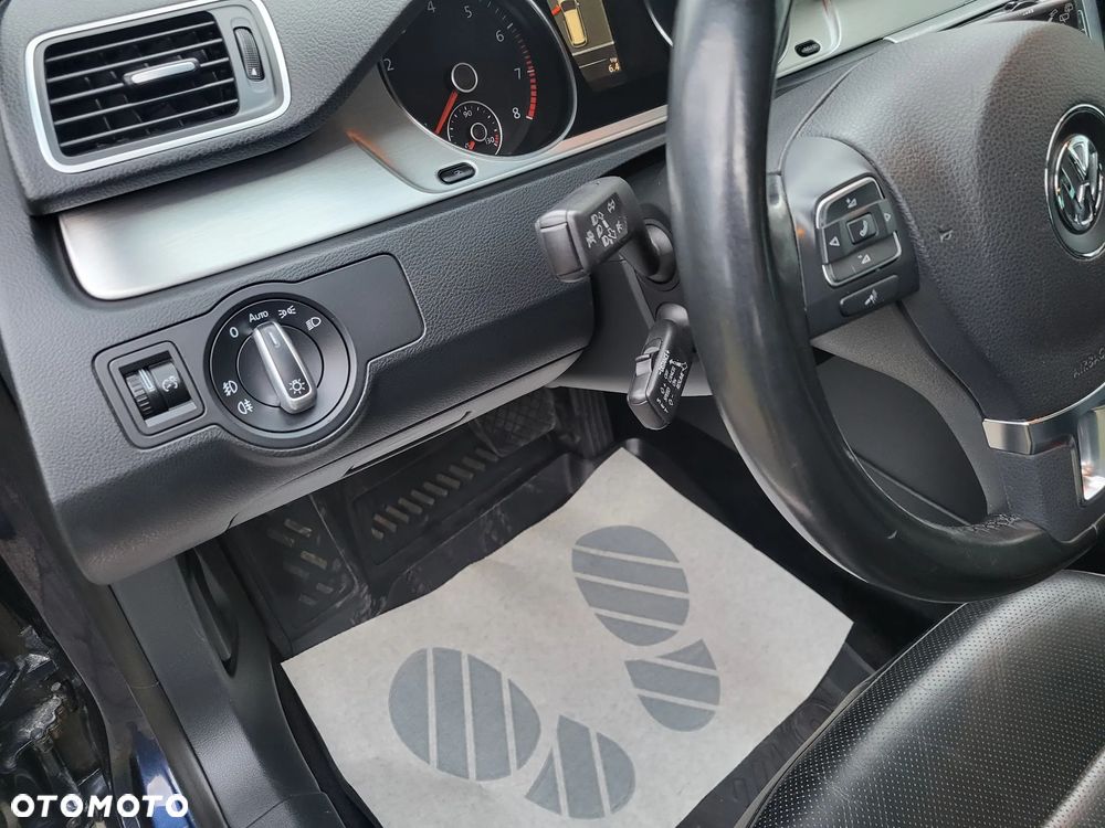 Volkswagen Passat 1.8 TSI Automatik Highline - 14