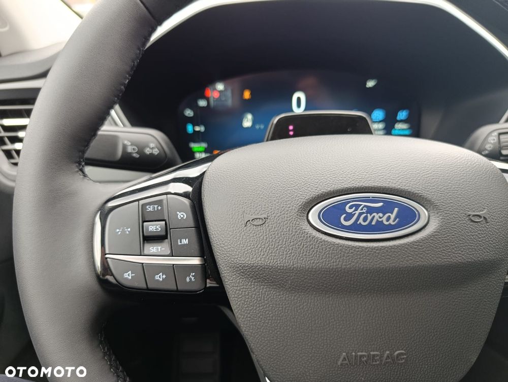Ford Kuga 2.5 FHEV FWD Titanium - 18