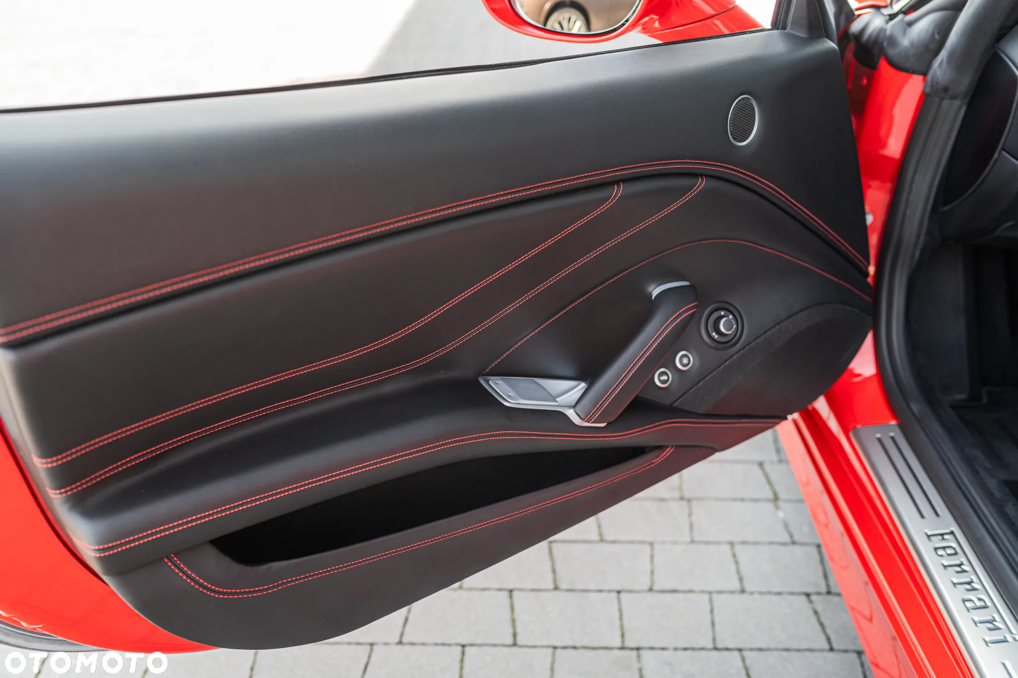 Ferrari California T - 9