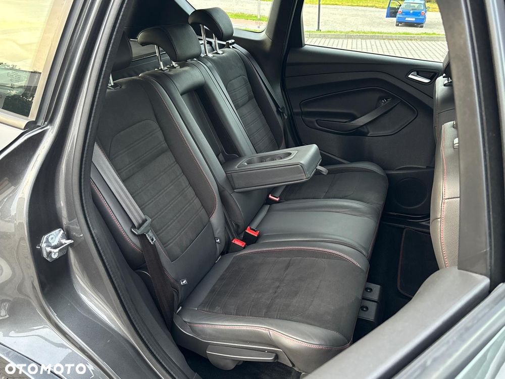 Ford Kuga 2.0 TDCi 4x4 ST-Line - 13