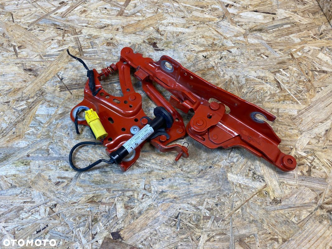 ZAWIAS MASKI LEWY PIROTECHNICZNY NABÓJ MINI F55 F56 F57 7300565 - 1