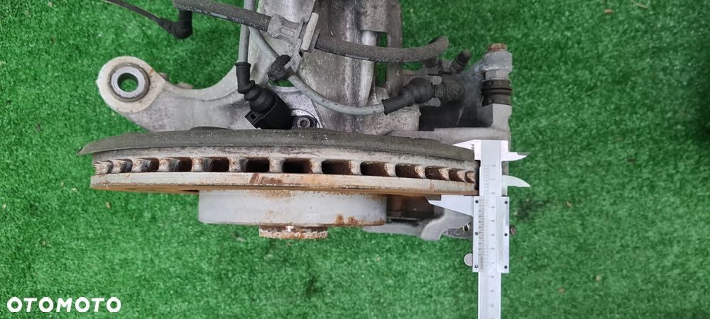 VW AUDI SKODA  ZAWIESZENIE AMORTYZATOR ZWROTNICA 5Q0407258C 5Q0407257C - 10