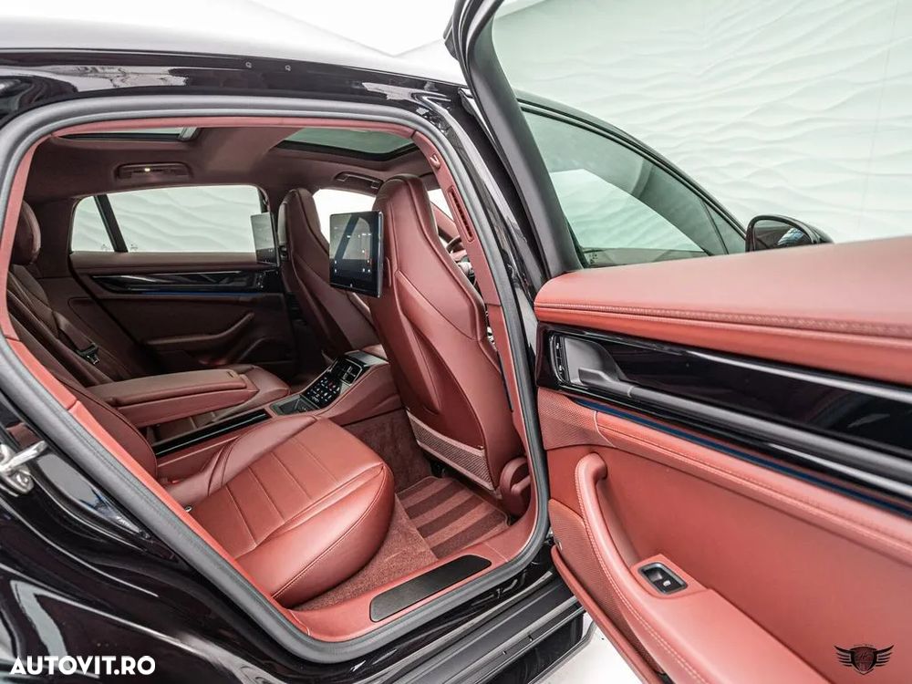Porsche Panamera 4 - 40