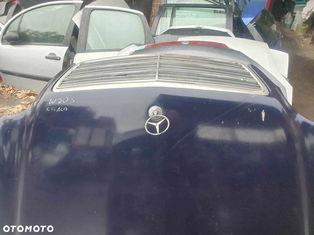 Mercedes W203 C klasa Maska - 2