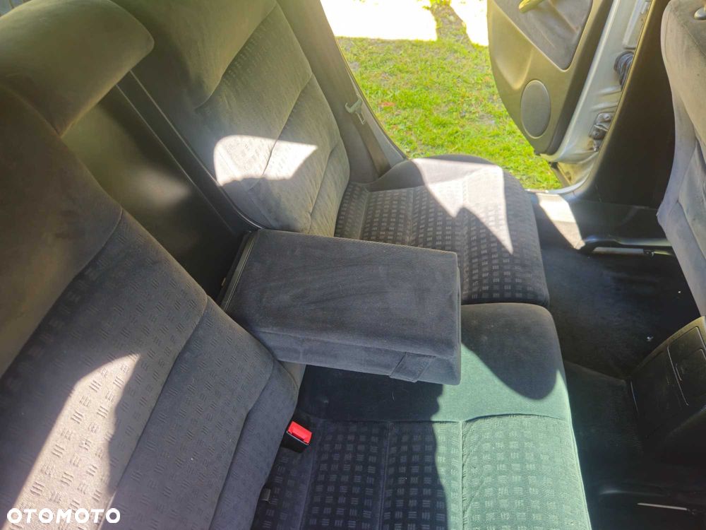 Volkswagen Passat - 5