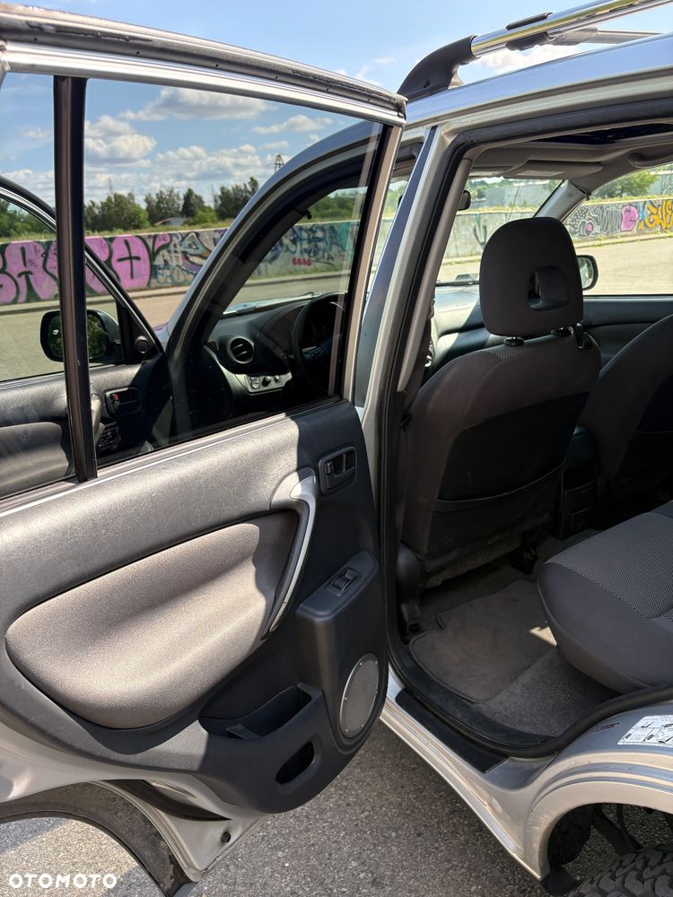 Toyota RAV4 2.4 VVT-i Sport - 11