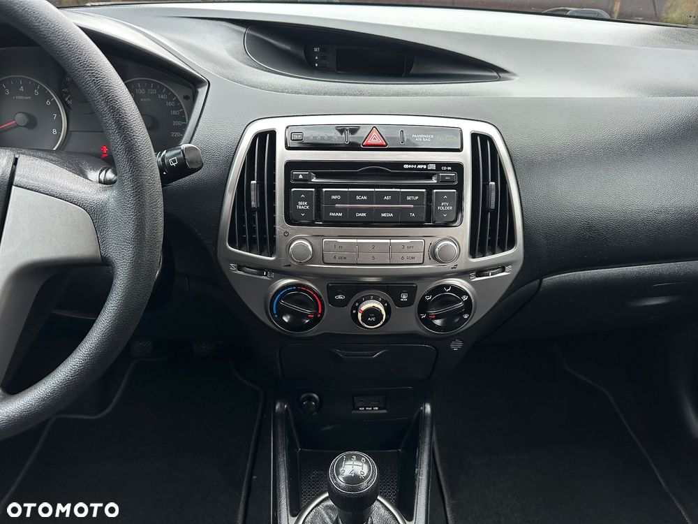 Hyundai i20 1.25 Classic + - 10