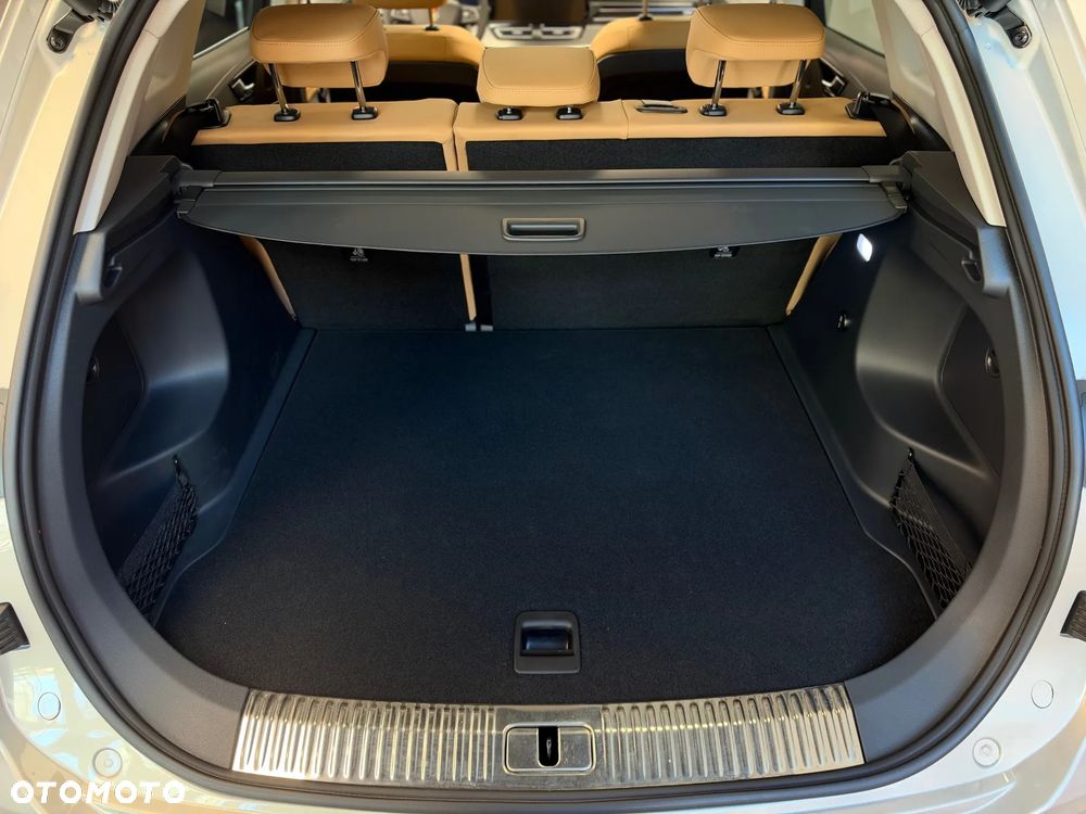 Hongqi HS5 2.0T Executive AWD - 16